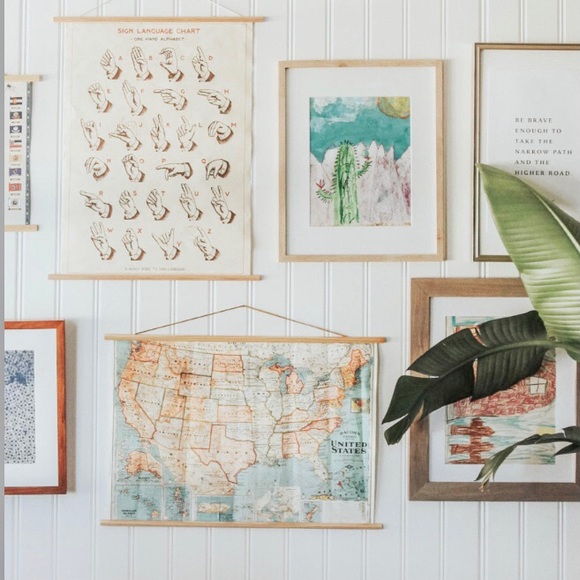 NWOT Urban Outfitters Wooden Dowel Print Holder with Leather Hanger - Picture 5 of 6